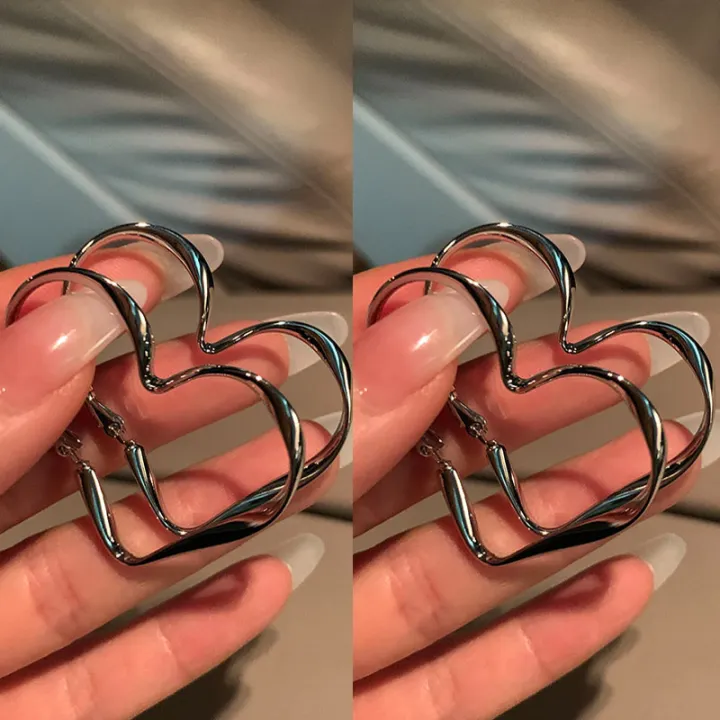 Trendy%201Pair%20Lovely%20Women%20Fashion%20Personality%20Exaggerated%20Hollow%20Heart%20Design%20Earring%20Cuff%20For%20Girl%20Birthday%20Jewelry%20Gift%20-%20Image%206