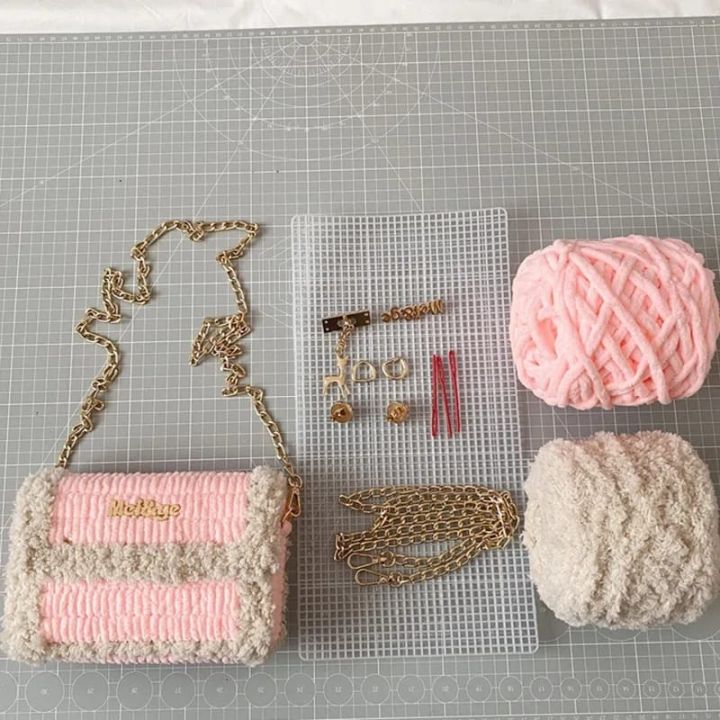 Chunky yarn and fleece yarn crochet bag complete kit DIY