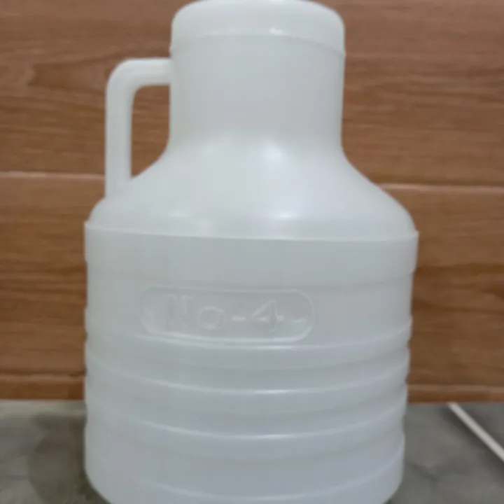 4%20liters%20can%20Water%20Cane%20for%20carry%20and%20safe%20water,%20milk,%20reliable%20for%20food%20grade%20material%20size%204%20litter%20-%20Image%204