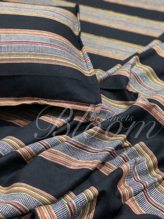 Bedding%20classic%20Handloom%20queen%20bedsheets%2090x89%20-%20Image%203