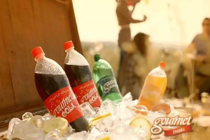 Gourmet%20Cola%201%20litter%20%0A6%20Bootle%20pat%0A%0APakistani%20Brand%20-%20Image%204