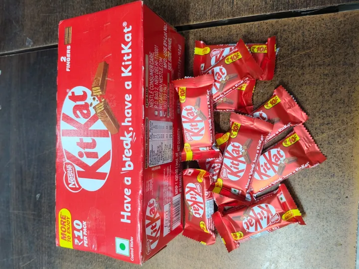 KitKat%202%20Fingers%20Chocolate%2011.9gm%2030pcs%20Box%20-%20Image%202