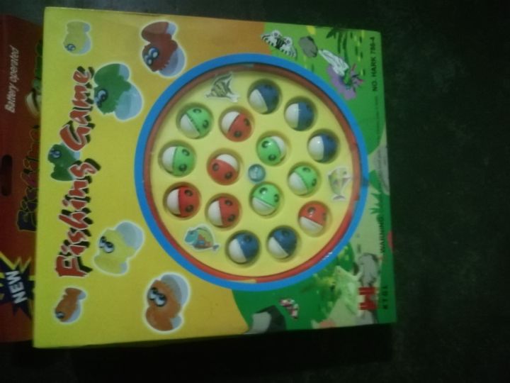 Fishing%20Board%20Game%20Toy%20Set%20for%20Kids%20Fish%20Shape%20Board-4%20Player%20&%2015%20Pieces%20%20Fish%20-%20Image%204