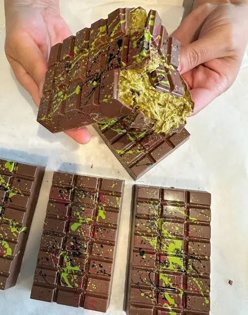 Delight%20in%20Dubai%20Kunafa%20Chocolate:%20Ultimate%20Indulgence%20%E2%80%93%20Choco%20Palace%20100g%20-%20Image%202