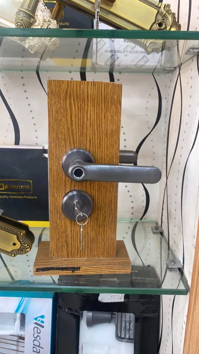 smart%20electronic%20fingerprint%20door%20lock%20password,%20key%20-%20Image%202