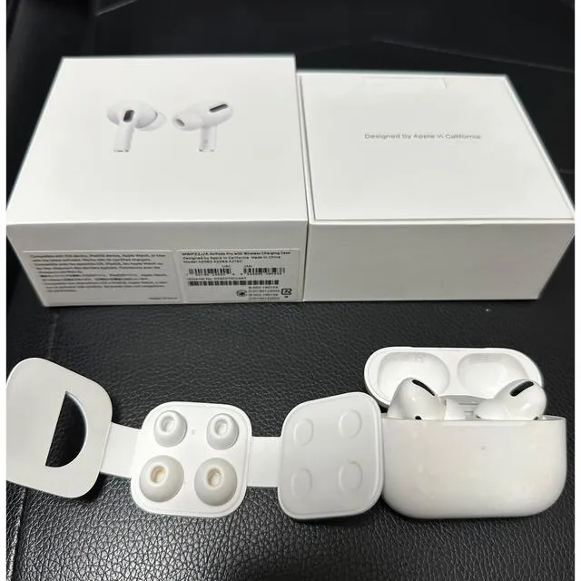 AirPods%20Pro%202%20ANC%20With%20Wireless%20MagSafe%20Charging%20Case%20(Iphone%20charger,%202nd%20Gen%20Airpods)%20-%20Image%202