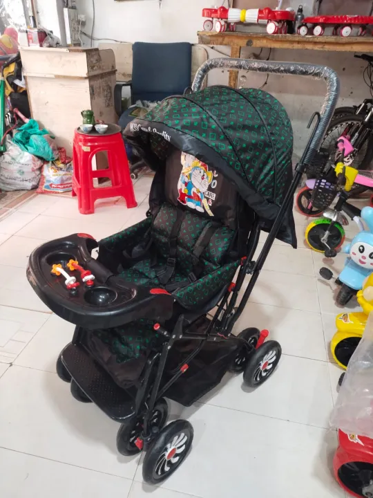 Deluxe%20Pram%20and%20Newborn%20Baby%20Stroller%20with%20Foldable%20Seat,%20the%20Ultimate%20Travel%20Companion%20for%20Discerning%20Parents%20-%20Image%205