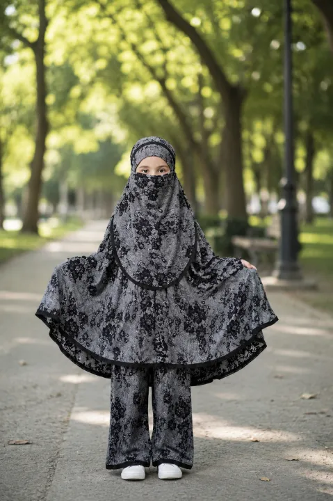 Premium%20Linen%20China%20Girls%20Khimar%20&%20Plazzo%20Set%20-%20Image%203
