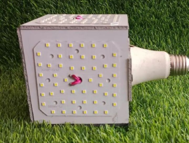 LED%20Blub%20lights%20Box%20for%20Room%20Office%20Shop%20And%20Big%20Halls%20150%20Watts%20white%20Gold%20color%20-%20Image%202