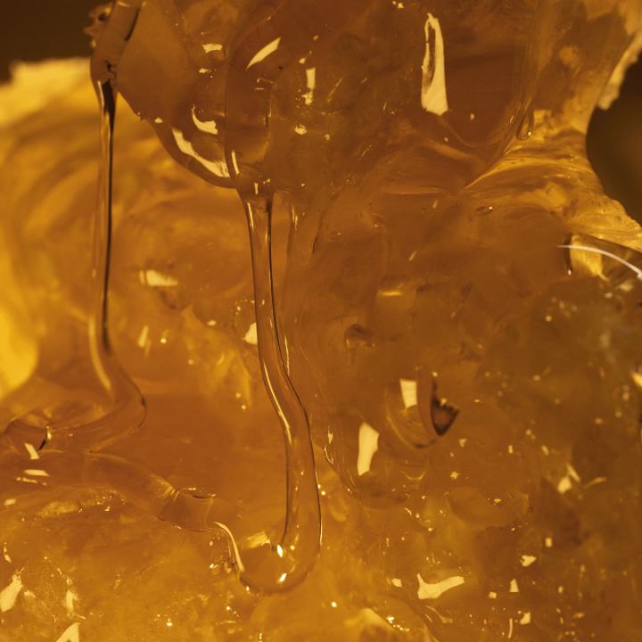 Milk%20And%20Honey%20Gold%20Sugar%20Scrub%20200%20Ml%20Gently%20Exfoliating%20Body%20Scrub%20with%20Natural%20Ingredients%20for%20Soft%20Smooth%20Skin%20-%20Image%206