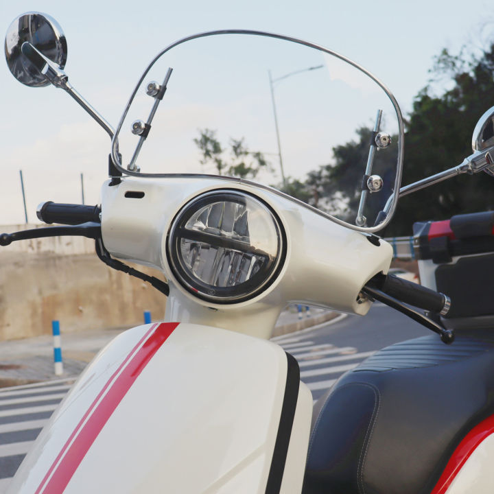 8.6inch Motorbike Windshield Clear Front Screen Wind Shield Screens Deflectors For Roman Holiday Electric Vehicle Emma Sunny