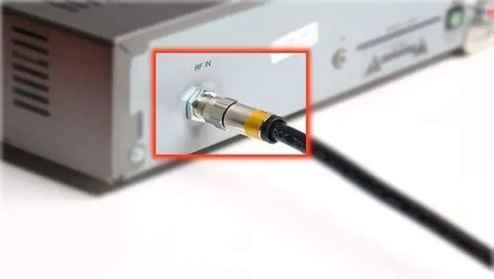 Coaxial%20Satellite%20Antenna%20Cable%20RG6-90M%20(75%20Oms%205C2V)%20-%20Image%203