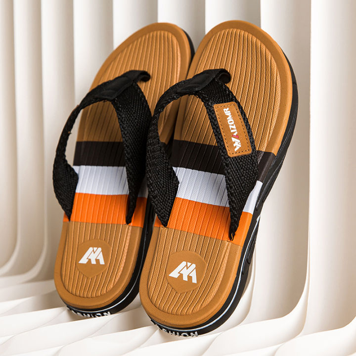 Summer%20new%20thick-soled%20casual%20flip-flops%20for%20men,%20anti-slip,%20anti-odor%20and%20wear-resistant,%20beach%20flip-flops%20for%20outdoor%20wear%20-%20Image%203