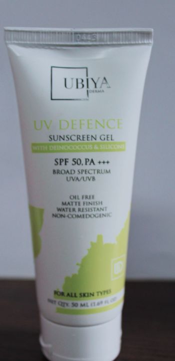 Ubiya%20Derma%20UV%20Defence%20Sunscreen%20Gel%20SPF%2050%20PA+++%20%7C%20Broad%20Spectrum%20UVA/UVB%20Protection%20%7C%20Matte%20Finish,%20Oil-Free,%20Water-Resistant,%20Non-Comedogenic%20%7C%20With%20Deinococcus%20Ferment,%20Silicone%20Base%20%7C%20For%20All%20Skin%20Types%20%E2%80%93%2050ml%20-%20Image%203