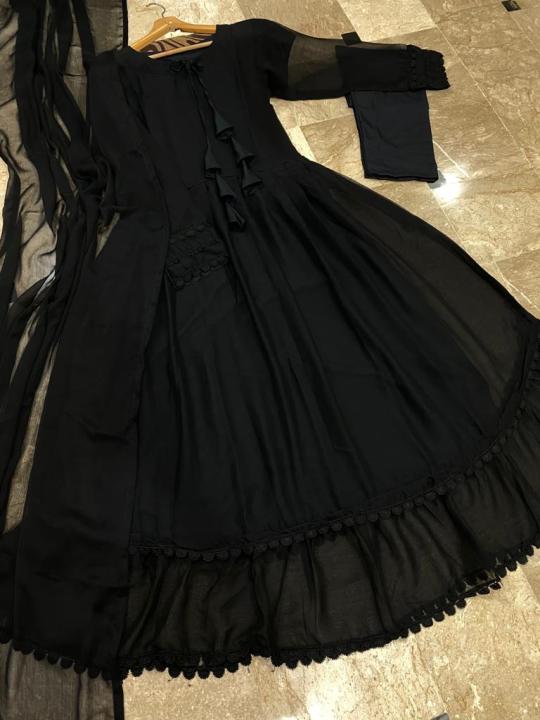 Fabulous%20Launch%20New%20Arrival%20Trendy%20Stitched%20Double%20Flare%20Party%20Wear%203pc%20Maxi%20Dress%20For%20Women%20and%20Young%20Girls%20-%20Image%202