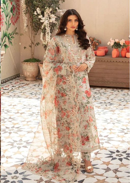 Digital Printed 3pcs Swiss Lawn Suit not Cutwork and Embroidery Just Printed