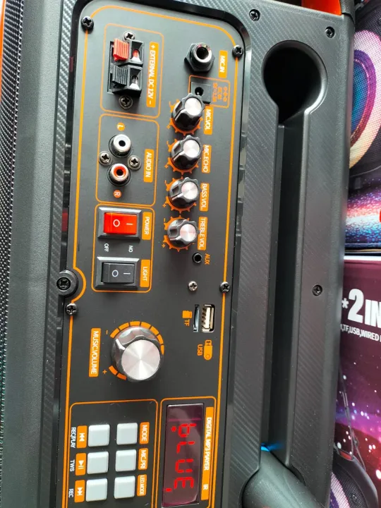 NDR%20Q68%20Bluetooth%20Speaker%20-%20Image%204