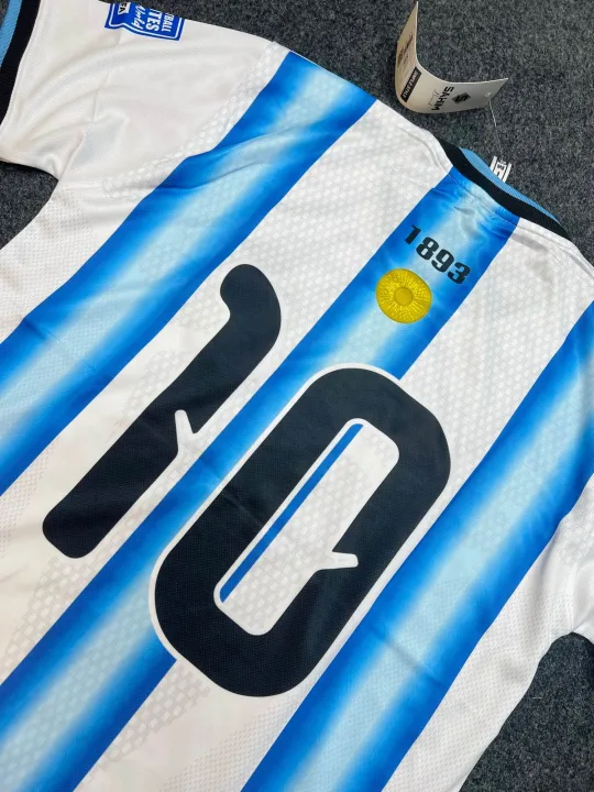 Argentina%20Jersey%20with%20Official%2010%20Number%20print%20Argentina%20home%20jersey%20with%2010%20number%20-%20Image%207