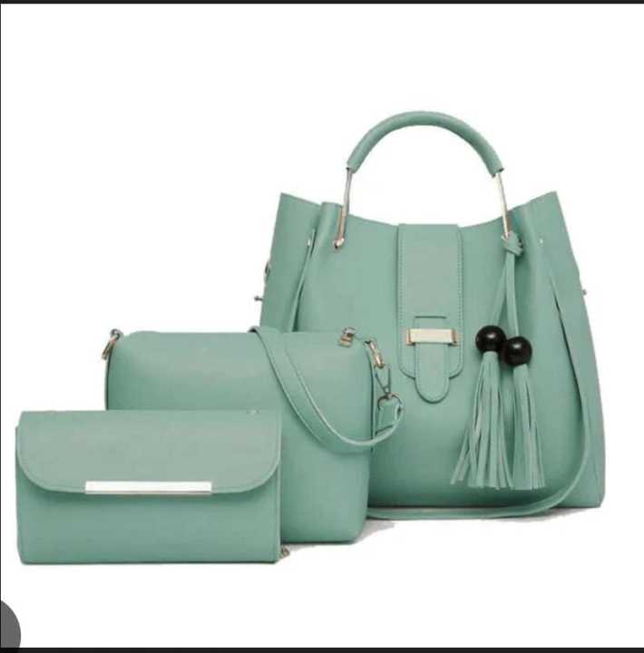 3-Piece%20Women%E2%80%99s%20Handbag%20Set%20with%20Adjustable%20Long%20Shoulder%20Strap%20-%20Textured%20PU%20Leather%20Large%20Capacity%20Tote%20Bag%20with%20Crossbody%20Purse%20&%20Mini%20Pouch%20-%20Stylish%20Ladies%20Casual%20Fashion%20Bags%20-%20New%202026%20Collection%20-%20Image%206