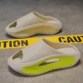 4cm Platform Super Soft Slides Men Summer Outwear Trend Anti Slip Proof Outdoor Sports Soft Sole Beach Coconut Slippers Fashion. 