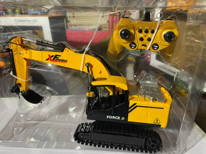 Excavator%20Dozer%20Remote%20Control%20Rechargeable%20Construction%20Truck%20360%C2%B0%20Rotation,%20Light,%20Sound,%20Semi%20Metallic%20Body%20-%20Image%208