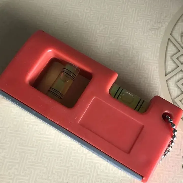Magnetic%20Pocket%20Level,%20Magnet%20Spirit%20Bubble%20Leveler%20for%20Determining%20Horizontal%20and%20Vertical%20Plane,%201%20Pieces%20-%20Image%204
