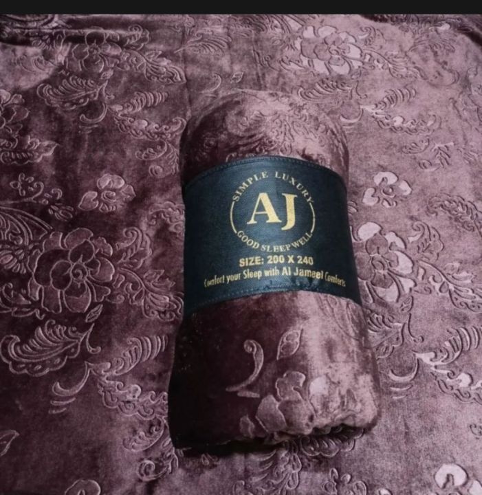 latest%20and%20stylish%20AC%20flece%20balnket%20for%20summer%20collection%20-%20Image%202