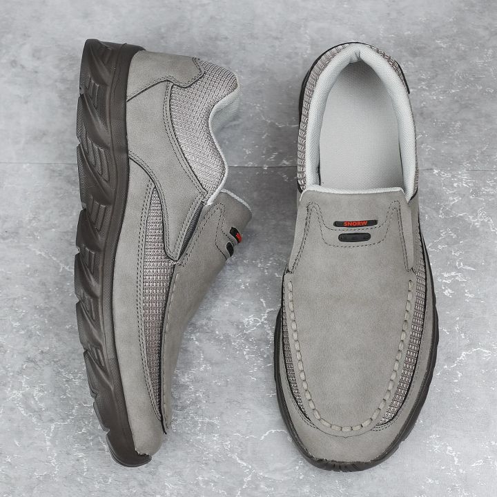 Men%20Leather%20Casual%20Shoes%20Breathable%20Loafers%20Men%20Sneakers%202024%20New%20Male%20Comfortable%20Leather%20Flat%20Footwear%20Sneakers%20Men%20Shoes%20-%20Image%207