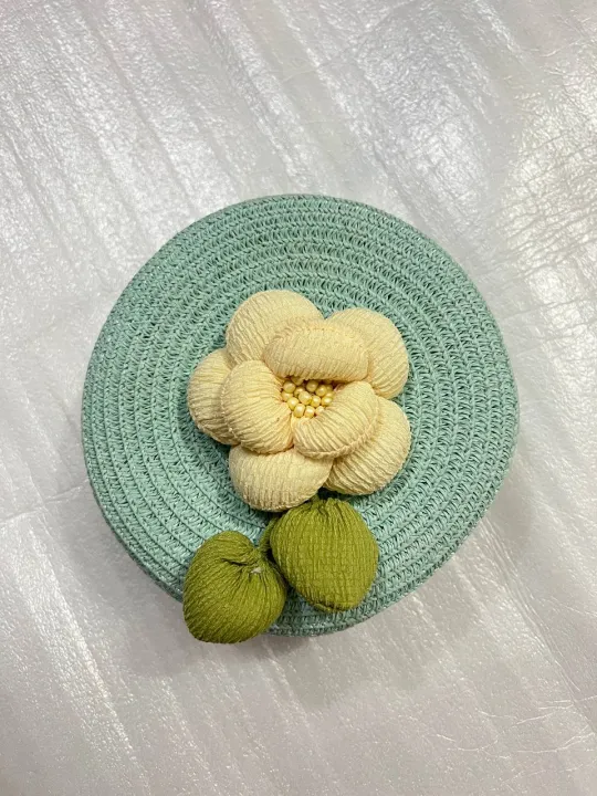 Thai%20Imported%20Handwoven%20Straw%20Crossbody%20Bag%20-%20Daisy%20Flower%20Design%20-%20Image%207