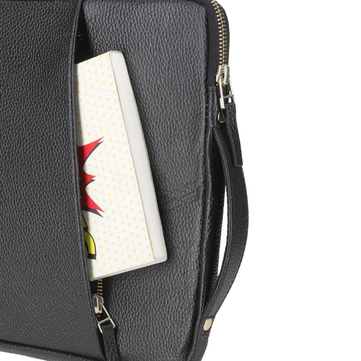 Leather%20Legacy%20Laptop%20Sleeve%20(14%20x%2011%20Inches)%20-%20Image%203