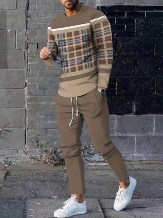 Fashionable%20Summer%20Men's%20Striped%20Patchwork%20Print%20Breathable%20Round%20Neck%20Long%20Sleeved%20Pants%20Set%20Outdoor%20Casual%20Wear%20-%20Image%205