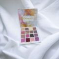 CmaaDu 16 Color Eyeshadow Palette. 