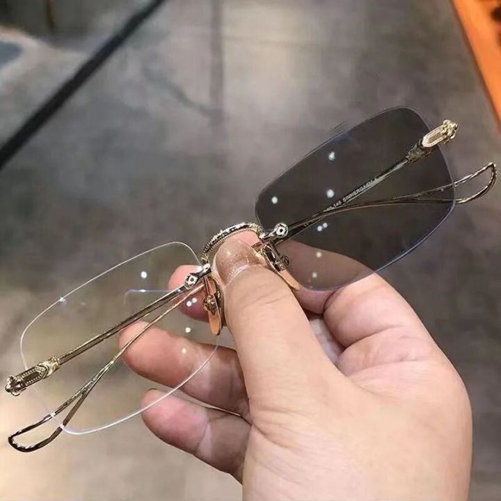 Photochromic%20Anti-blue%20Glasses%20Frameless%20Temperament%20Flat%20Lens%20Burst%20Glasses%20Men%20Sunglasses%20-%20Image%204