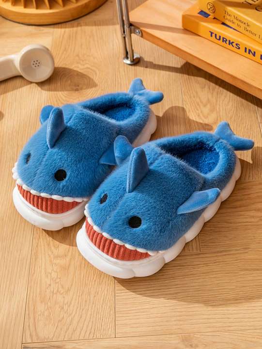 Men's%20Home%20Slippers%20Autumn%20and%20Winter%20New%20Interesting%20Cartoon%20Shark%20Plaid%20Cotton%20Slippers%20-%20Image%202