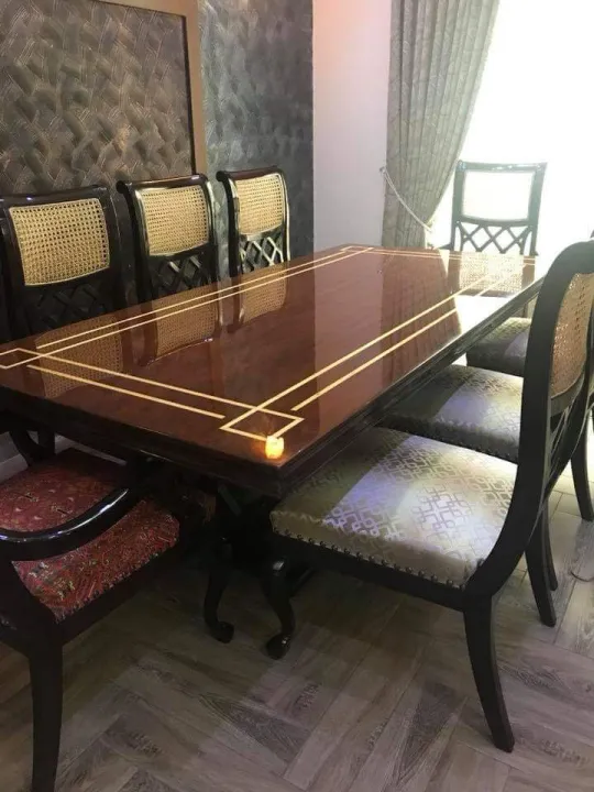 Golden%20Oak%20Classic%20High%20Gloss%20finishing%20Dining%20Table%20-%20Image%202