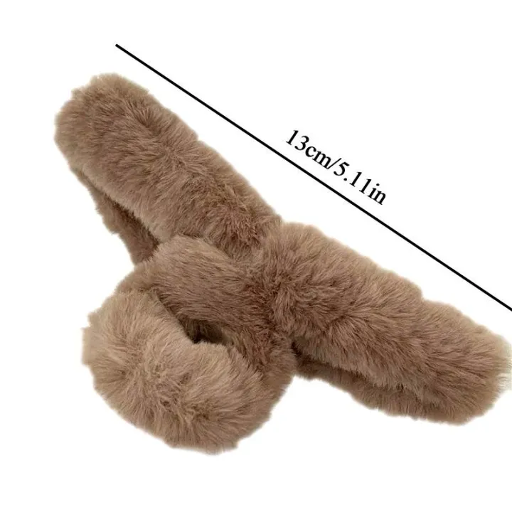 Large%20Women%20Fluffy%20Hair%20Claw%20Solid%20Color%20Faux%20Rabbit%20Fur%20Shark%20Clip%20Soft%20Warm%20Barrette%20Elegant%20Winter%20Hair%20Accessories%20-%20Image%204