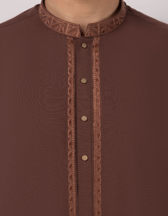 Junaid%20Jamshed%20Sticthed%20BROWN%20SEMI-FORMAL%20KAMEEZ%20SHALWAR%20For%20Men%20And%20Boys%20-Collection:2026-%20Designcode:%20JJKS-A-33873/S26/JJ10347-SF%20-%20Image%203