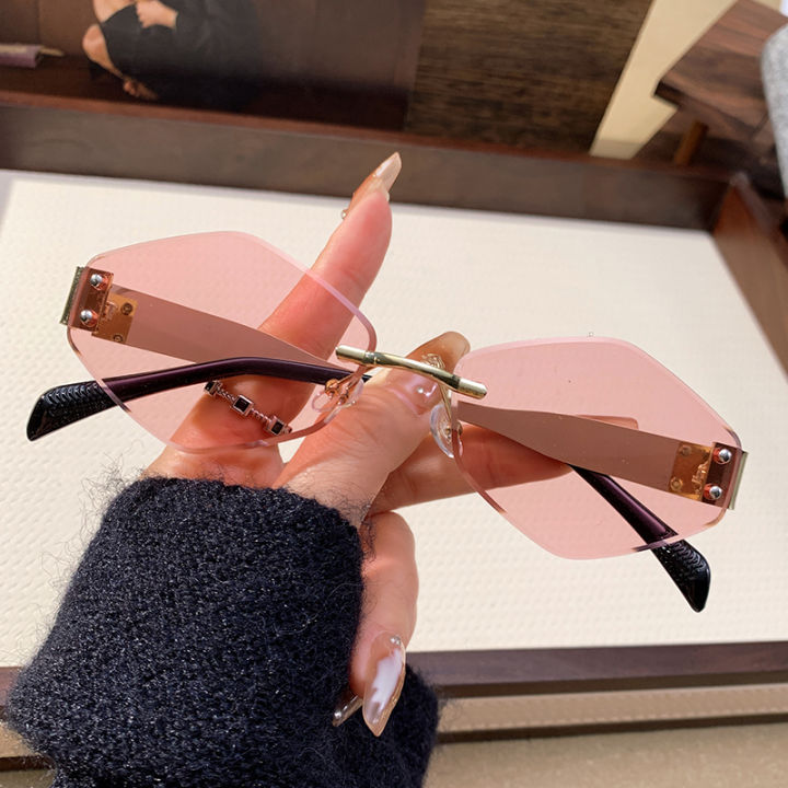 New%20Rice%20Nail%20Frameless%20Rhombus%20Sunglasses%20Men's%20Personalized%20Metal%20Frame%20Car%20Sunglasses%2090318%20-%20Image%203