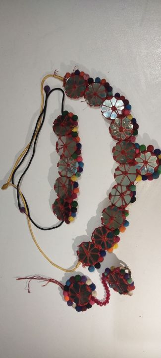 Handmade%20Balochi%20Mirror%20Jewellery%20-%20Reflecting%20Beauty%20and%20Tradition%20-%20Image%205