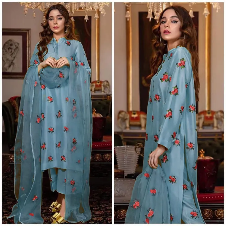 Floral%20Silk%20Dress%20with%20Organza%20Dupatta%20-%20Image%203