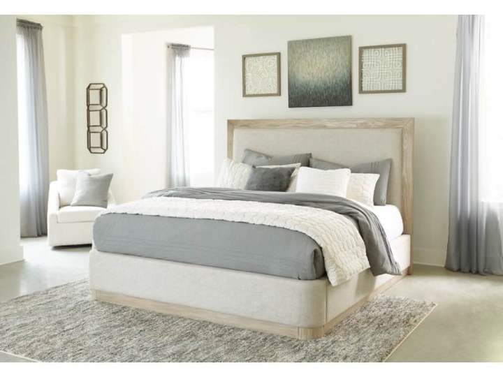 Hennington Collection Hennington Queen Upholstered | Daraz.pk