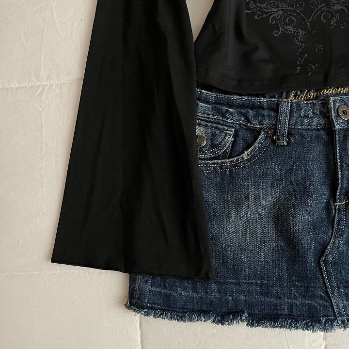 Y2K%20Grunge%20Emo%20Pattern%20Top%20Suitable%20for%20Autumn%20E-Girls%20Millennium%20Style%20Women's%20Aesthetic%20Gothic%20Printed%20Loose%20Long%20Sleeve%20T-shi%20-%20Image%204