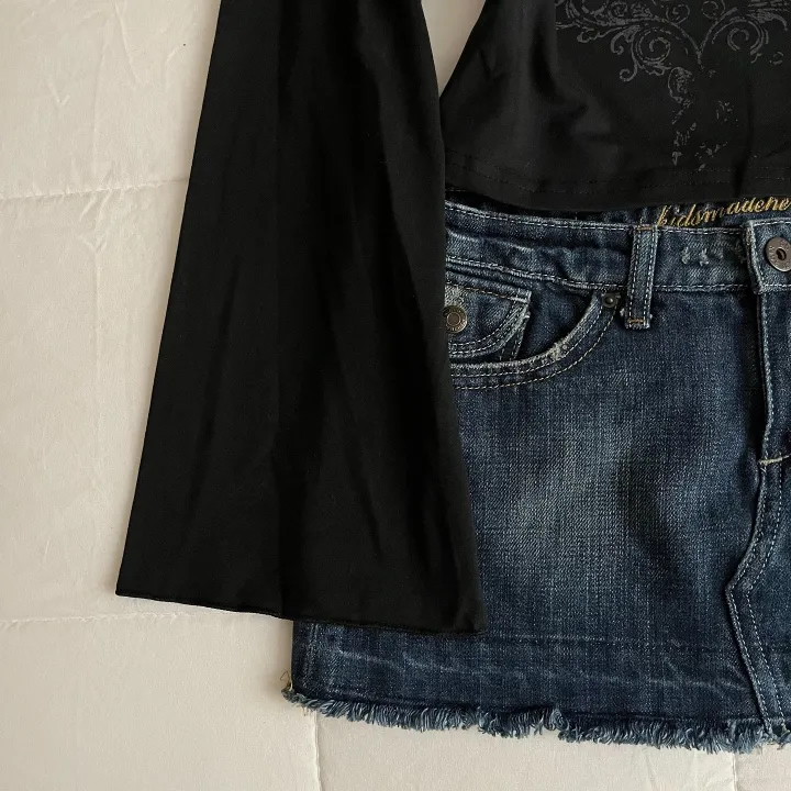 Y2K%20Grunge%20Emo%20Pattern%20Top%20Suitable%20for%20Autumn%20E-Girls%20Millennium%20Style%20Women's%20Aesthetic%20Gothic%20Printed%20Loose%20Long%20Sleeve%20T-shi%20-%20Image%204