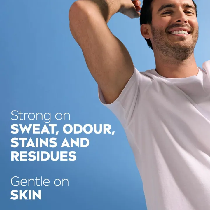 NIVEA%20MEN%20Body%20Spray%20Black%20&%20White%20Invisible%20150ml%20-%20Image%206