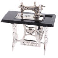 1:12 Dollhouse Decor Miniature Furniture Wooden Sewing Machine for Dolls House Toys. 
