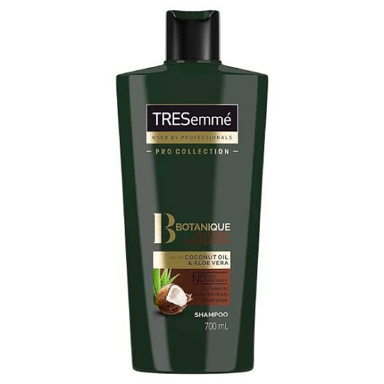 Tresemme Botanique Nourish and Replenish Shampoo – 700ml
International
