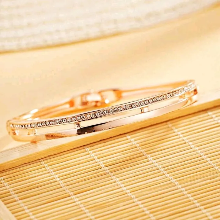 Rose%20Gold%20Stainless%20Steel%20Plain%20&%20Diamond%20Bangle%20Bracelet%20Suitable%20For%20Women's%20Everyday%20Wear,%20Cubic%20Zironia%20Simulate%20Diamond%20Stackable%20Oval%20Hinged%20Bangle%20Bracelet%20-%20Image%202