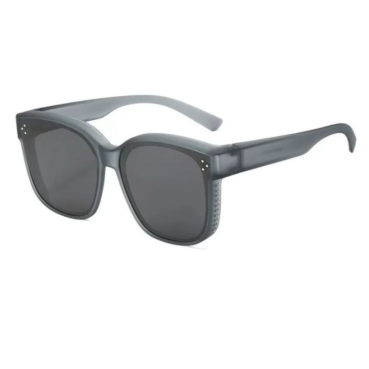 Fit%20Over%20Glasses%20Men%20Women%20UV400%20Wear%20Sunglasses%20Foldable%20Myopia%20Glasses%20Cover%20%20Sunglasses%20-%20Image%206