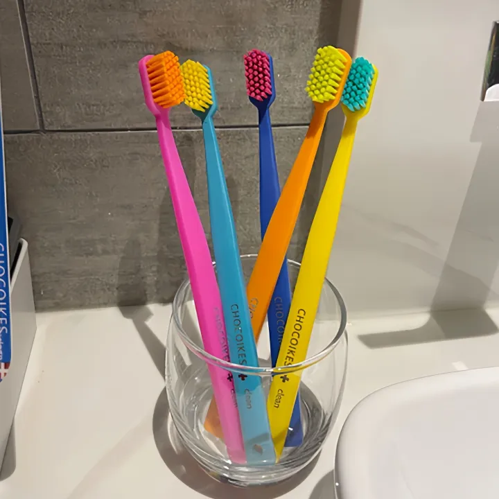5%20Packs%20of%20Chocolate%20Swiss%20Caring%20Soft%20Nylon%20Bristle%20Toothbrush%20Set,%20Ergonomic%20Handle,%20Ideal%20Choice%20for%20Travel%20and%20Hotels%20-%20Image%203