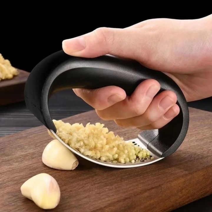 Upgraded Stainless Steel Garlic Press & Rocker – Manual Squeezer for Garlic, Ginger, and Herbs